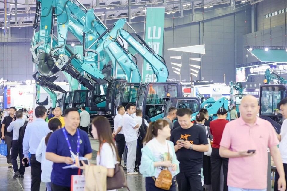 2025 CICEE | beat365官网实力闪耀2025长沙国际工程机械展