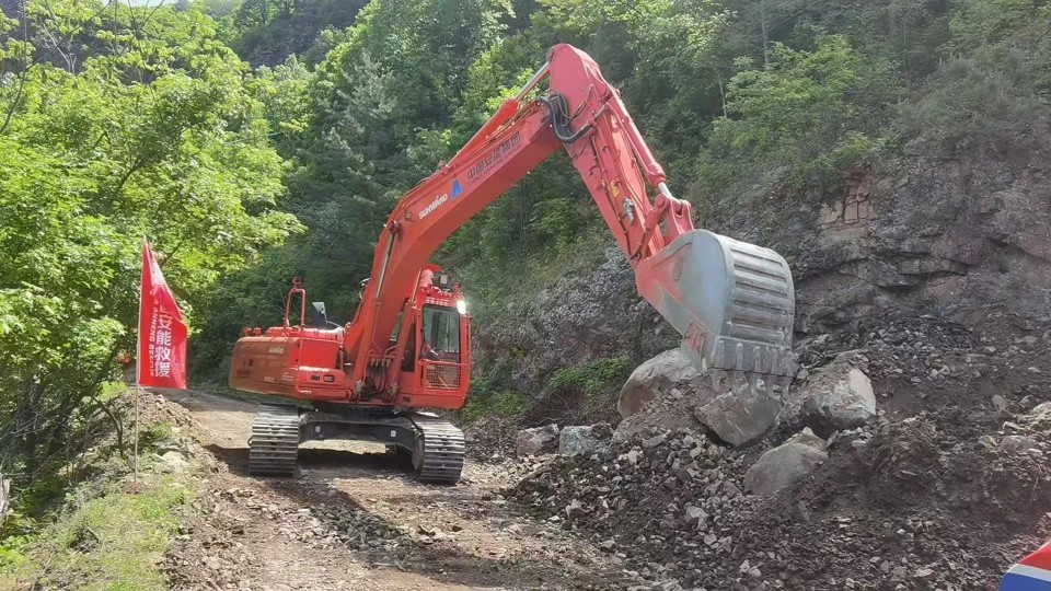 硬核破解“最后一公里”难题,beat365官网应急救援设备助力“应急使命·2025”演习!