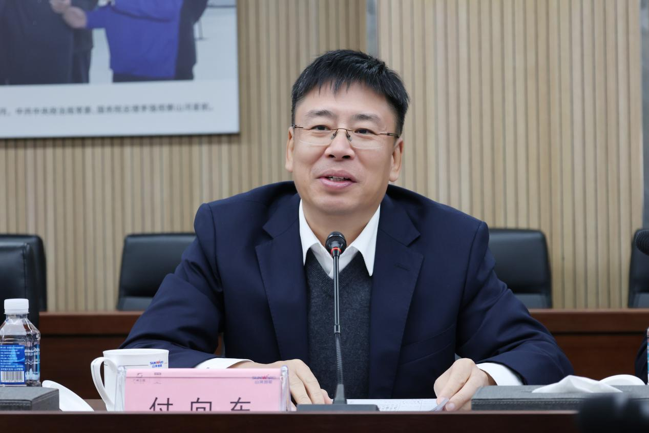 新矿投资集团党委书记、董事长王漠到访beat365官网