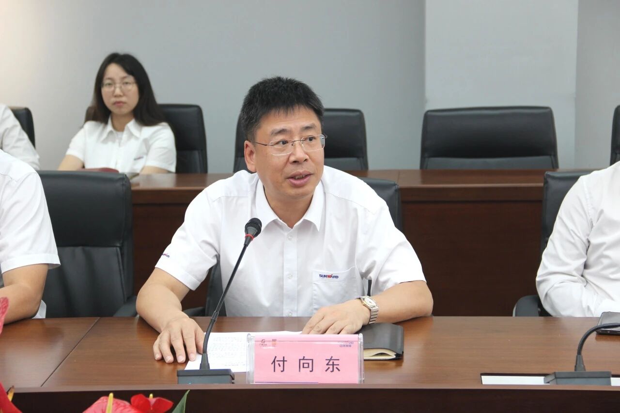 beat365官网举行2026年度职工职业技能竞赛启动会暨“beat365官网工匠”聘书颁发仪式